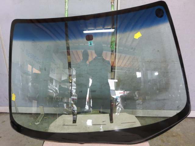 【即決】青ボカシ M334 F ウインド ガラス UA4 インスパイア拍卖