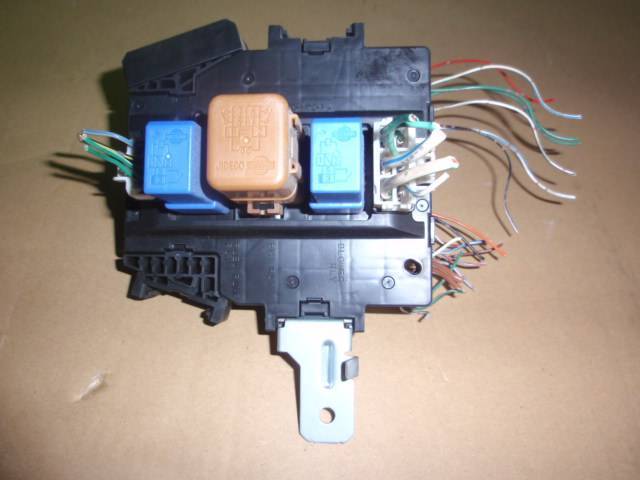 ニッサン グロリア MY34 室内 左 ヒューズボックス 6563拍卖