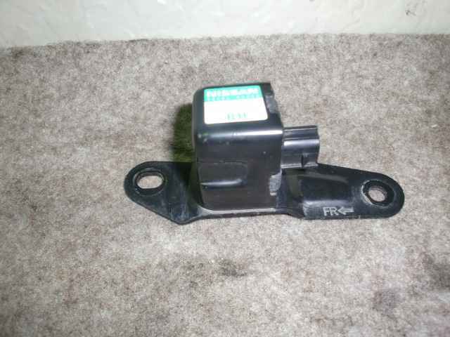 ニッサン マーチ AK12 右 エアバッグ エアバック センサー 6674拍卖