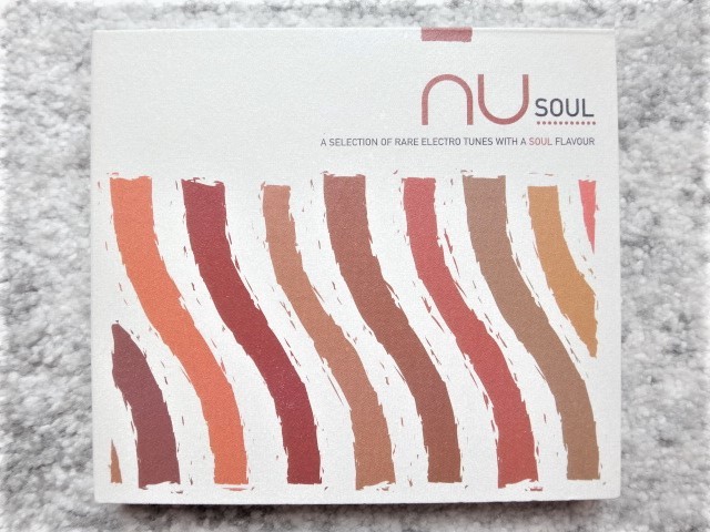 E【 フランスwagram 2枚組CD NU SOUL A SELECTION OF PARE ELECTRO TUNES WITH A SOUL FLAVOUR 】CDは4枚まで送料198円拍卖