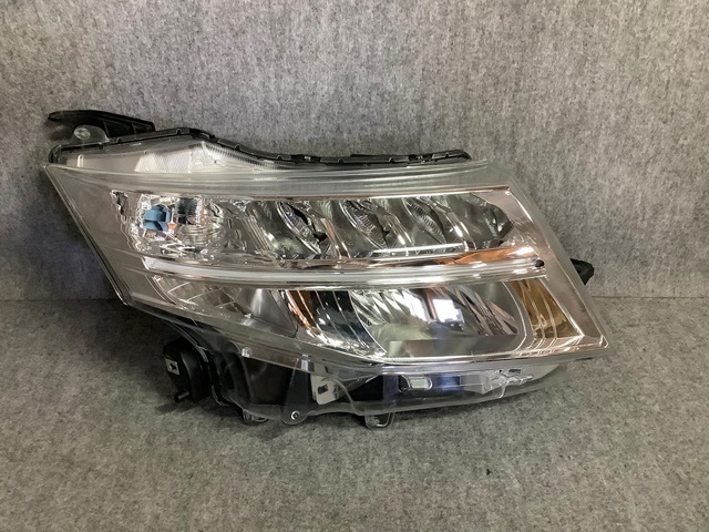 3807-J4 ルーミー M900A M910A ヘッドライト LED 前期 右 ☆拍卖