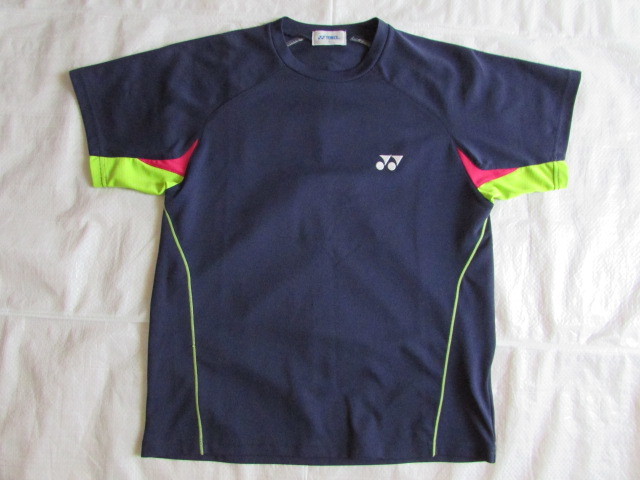 メンズ Sサイズ yonex 半袖 Tシャツ USED 素材荒れ 糸攣り有り ゲームシャツ ネイビー系 ヨネックス 日本代表 JAPAN拍卖