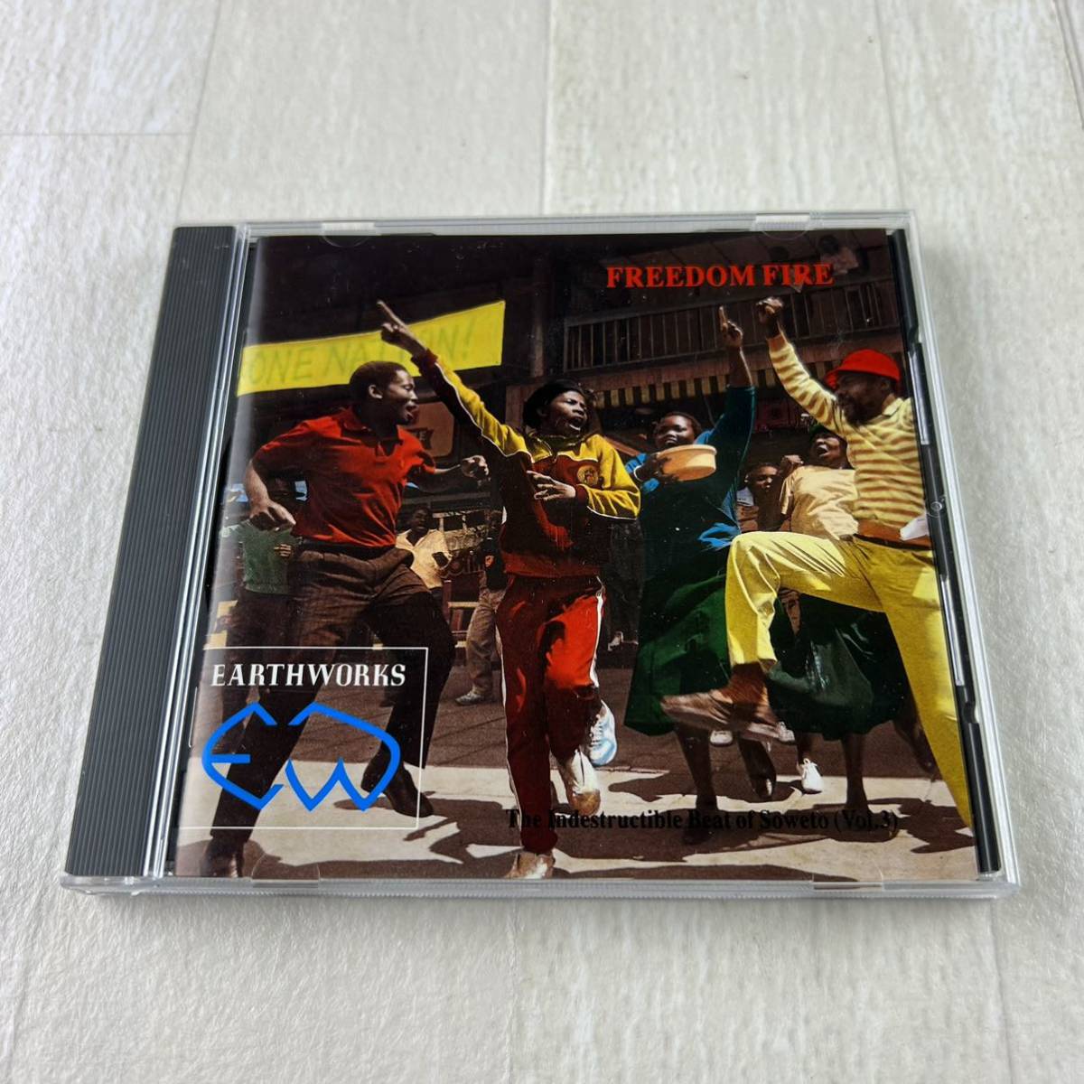 C7 FREEDOM FIRE -THE INDESTRUCTIBLE BEAT OF SOWETO VOL.3 CD フリーダム・ファイヤー拍卖