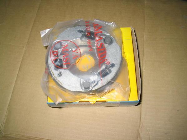 送料込ビーノクラッチ復活セットシュー3枚ローラーVベルト拍卖