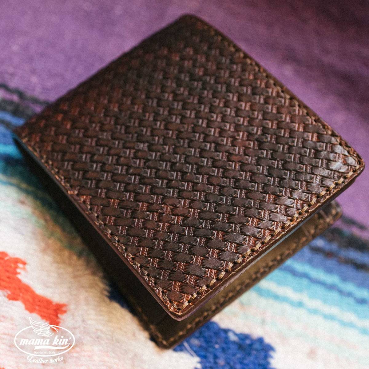 財布 ヌメ革 サドルレザー 本革 レザーカービング レザーウォレット 牛革 二つ折り財布 コンパクト dl009cv46br拍卖