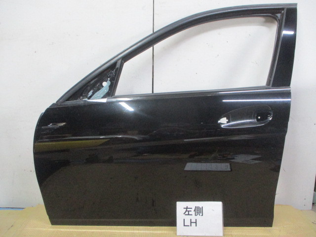 ベンツ Cクラス C63 W204 AMG フロント左ドアパネル カラー197 *個人宅配送不可*拍卖