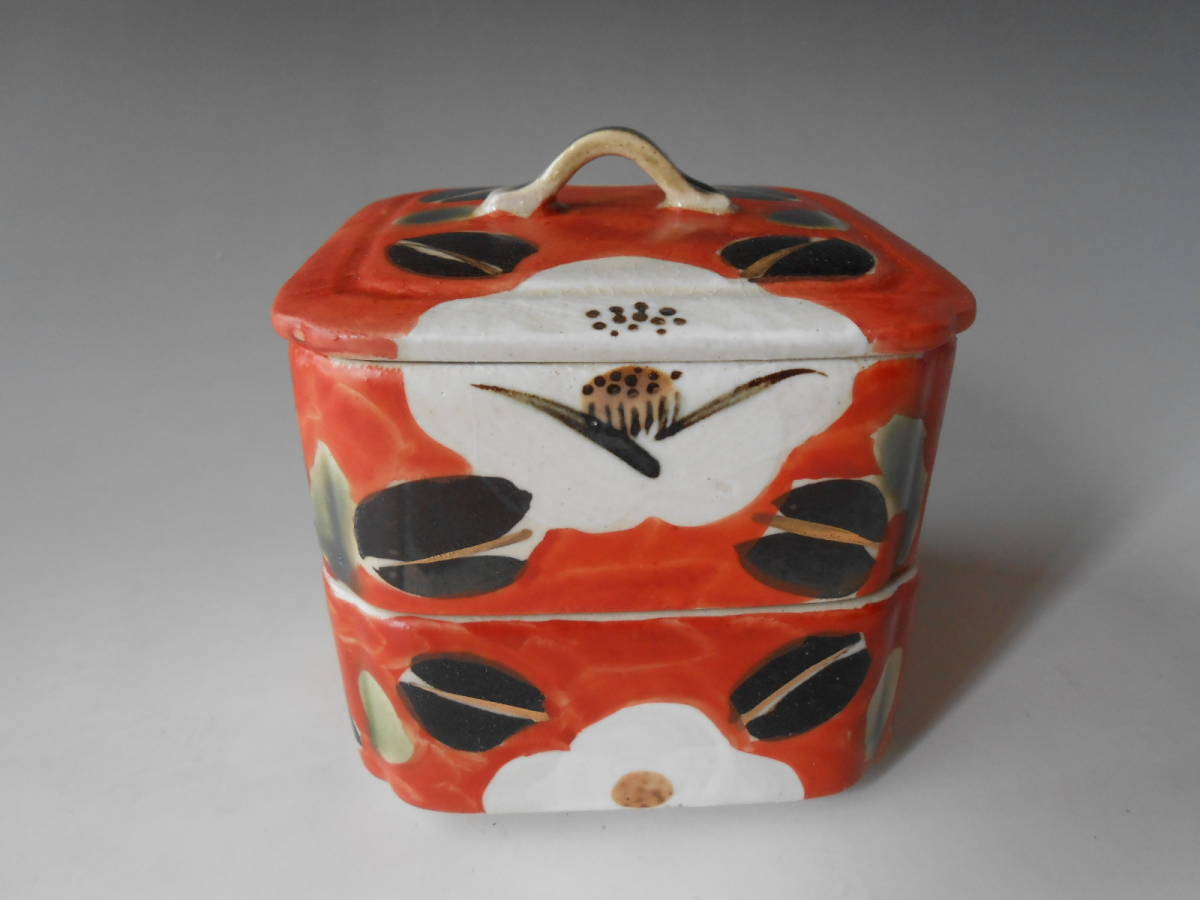 美濃焼! ☆赤濃山茶花二段重☆ 379-2 新品 向付 卓上小物 カスター 盛鉢 鉢 プレート 中皿拍卖