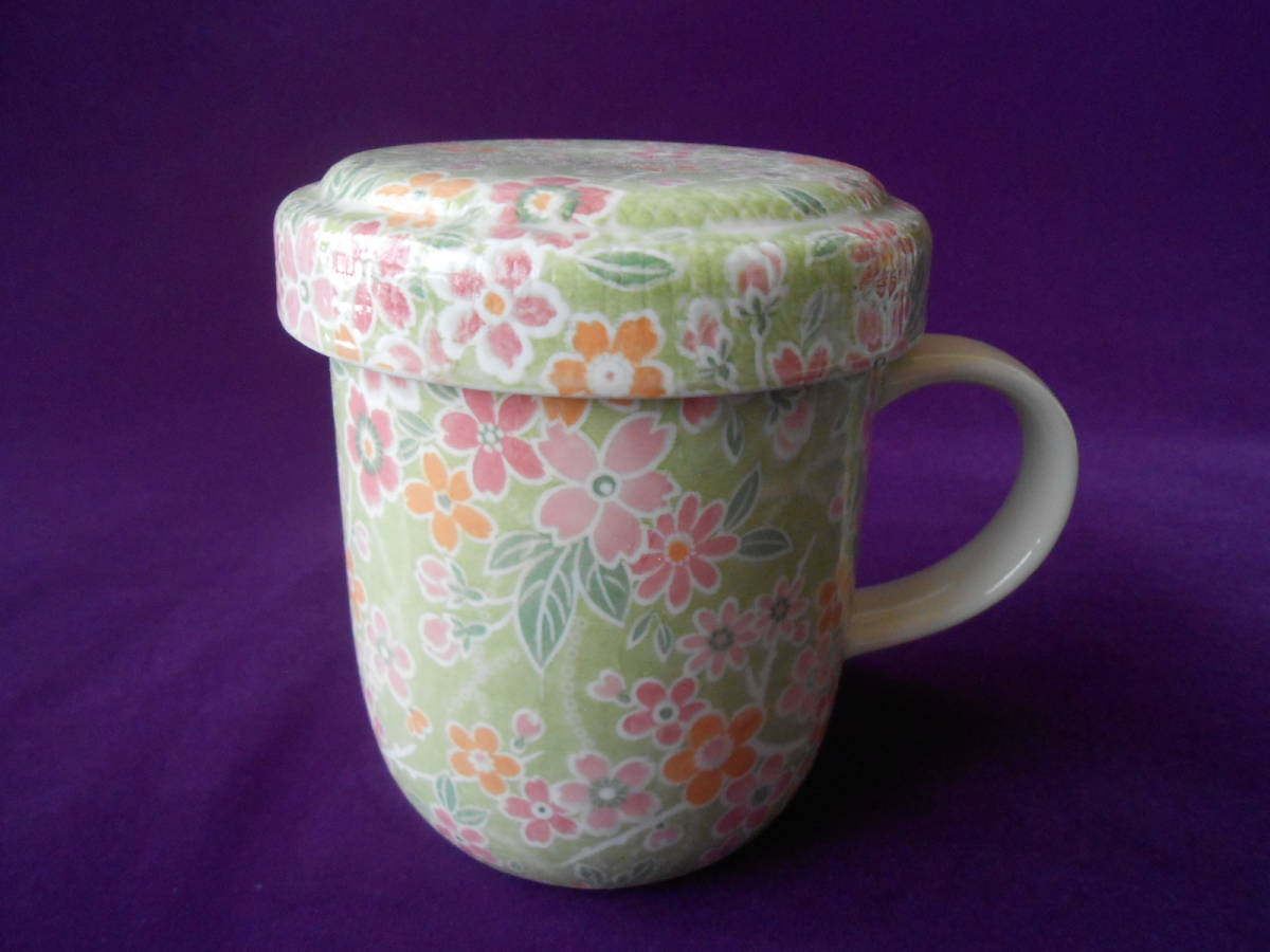 茶器! ☆小花蓋付マグカップ☆ FY1136 新品 焼酎カップ 紅茶 ミルク ラテ エスプレッソ ギフト拍卖