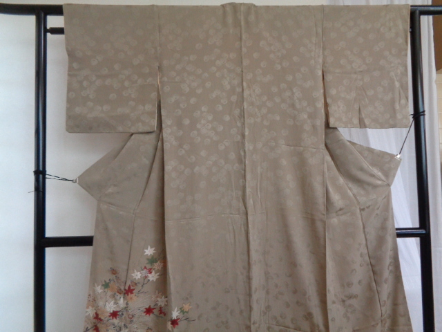 a214-80 色留袖 正絹 縮緬 裾模様 萩紅葉菊 日本刺繍 金糸 広襟 昭和初期 着物 昭和レトロ アンティーク拍卖