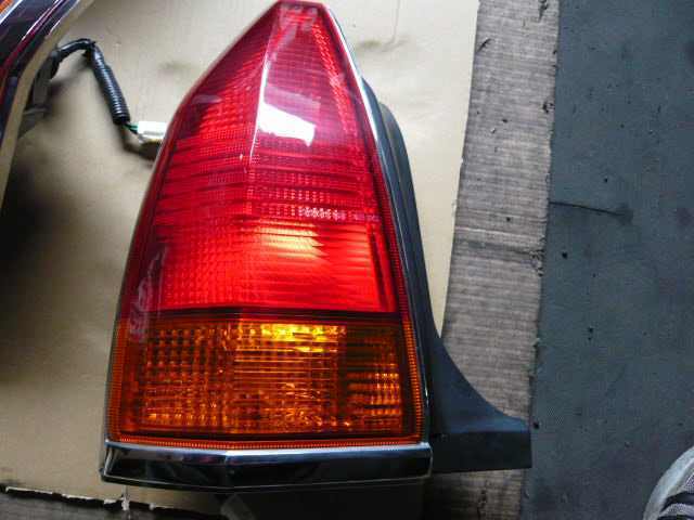 トヨタ クラウンマジェスタ テール 左 UZS151 (BL2940)拍卖