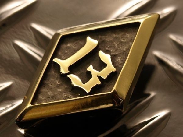 真鍮無垢★13★サーティーン(大)コンチョ★拍卖