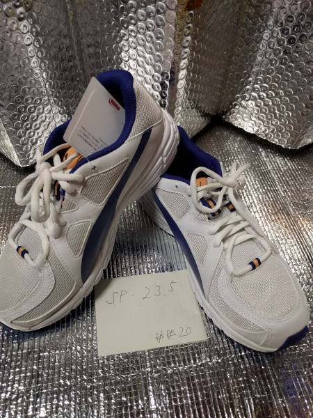 PUMA 23.5センチ AXIS V3 MESH WIDE 拍卖