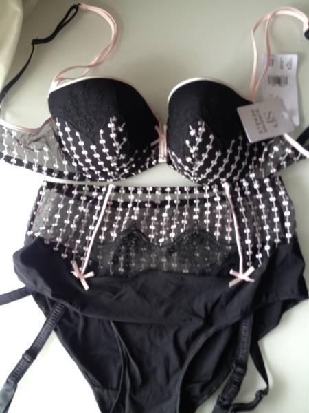 値下げ75B+M★シモーヌ ペレールSIMONE PERELE Desir サスペンダー付 /海外ランジェリーセット拍卖