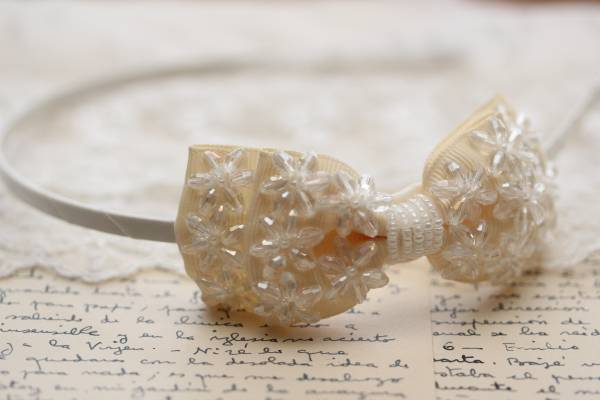 *ラインストーンリボンカチューシャ拍卖