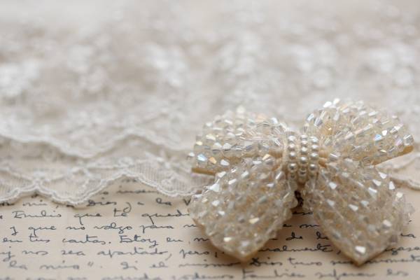 *パール&ラインストーンリボンヘアーピン拍卖