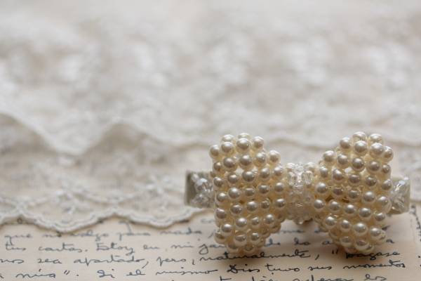 *パール&ラインストーンリボンヘアーピンB拍卖