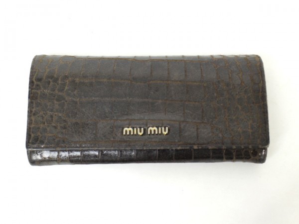 $ 良好品 $ ◆ ミュウミュウ ◆ miumiu ◆ クロコ型 レザー素材・ 2つ折り 長財布 ◆ ダークブラウン系 ◆ 送料無料!!拍卖