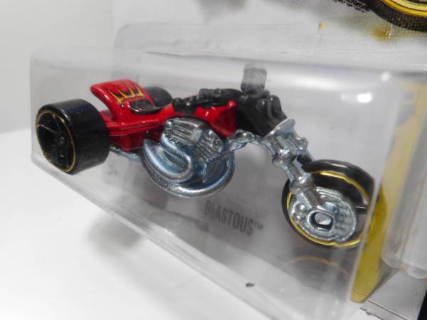 Hot WHeeLs バイク BIKE 未開封品 ピンストライプ 三輪Super Bike スーパーバイク スクーター BLASTOUS レッド拍卖