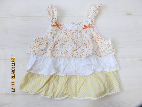フーセンウサギ【70】可愛いフリルトップス★ノースリーブシャツ女の子花柄拍卖