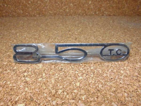 フィアット アバルト FIAT ABARTH TC 850 エンブレム カーバッジ 未使用拍卖