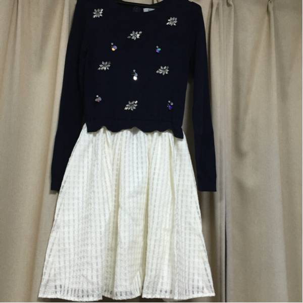 【新品】リランドチュールビジュー付ドッキングワンピース拍卖