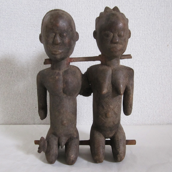 19世紀 アフリカ コートジボアール バウレ族のペア立像 145 アンティーク拍卖