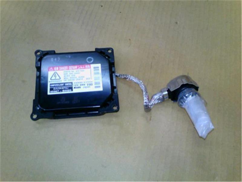 ダイハツ 純正 タント 《 L375S 》 左ライトコントロールユニット P81600-22001585拍卖