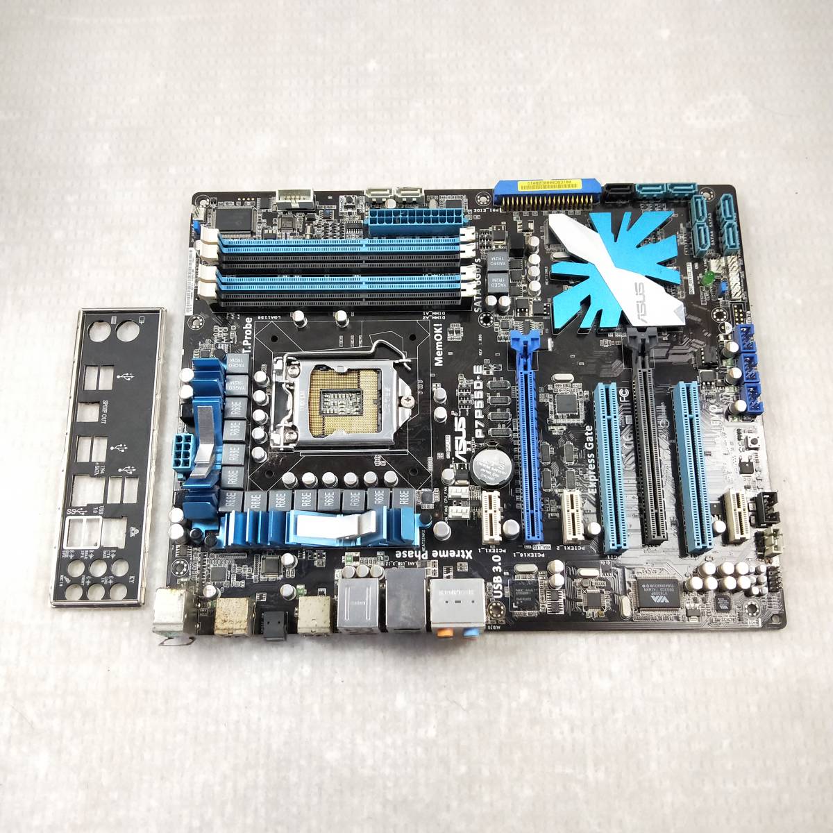 【中古パーツ】BIOS確認のみ、 ASUS P7P55D-E マザーボード LGA1156 ■MB1372拍卖