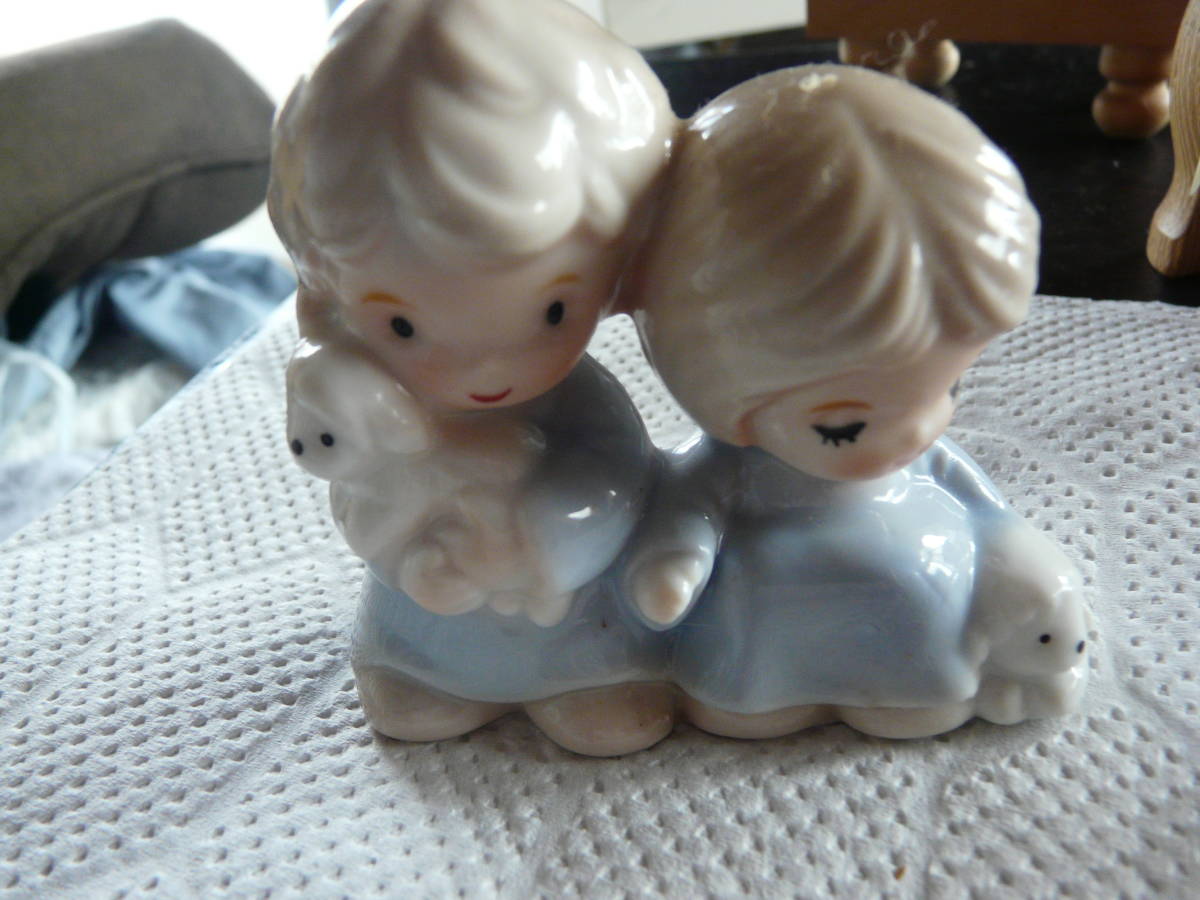 置物、瀬戸物、人形、ほっこりとします、ワンちゃんも拍卖