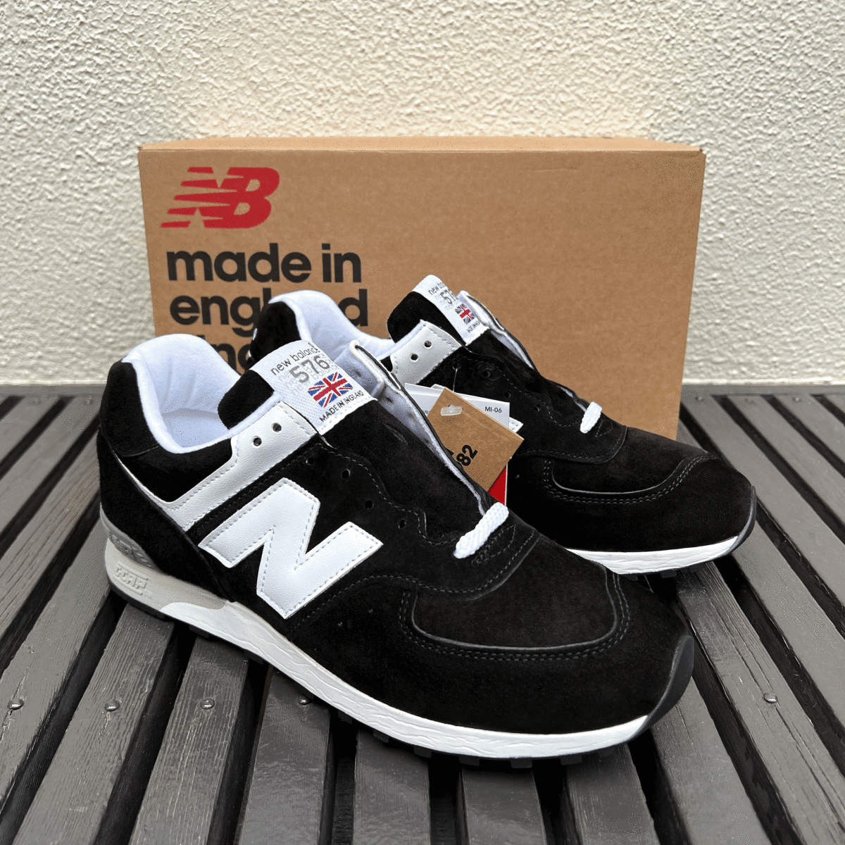 国内正規品 UK製 New Balance M576KGS ブラック×ホワイト US10.5D 28.5cm 限定イギリス英国製 NB スエード 黒 スニーカー Made In England拍卖