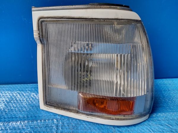 A-88 トヨタ ハイエースバン LH129V コーナーランプ 右 クリアランプ KOITO 26-45 全ばらし オートマ ディーゼル LH100系 パーツ拍卖