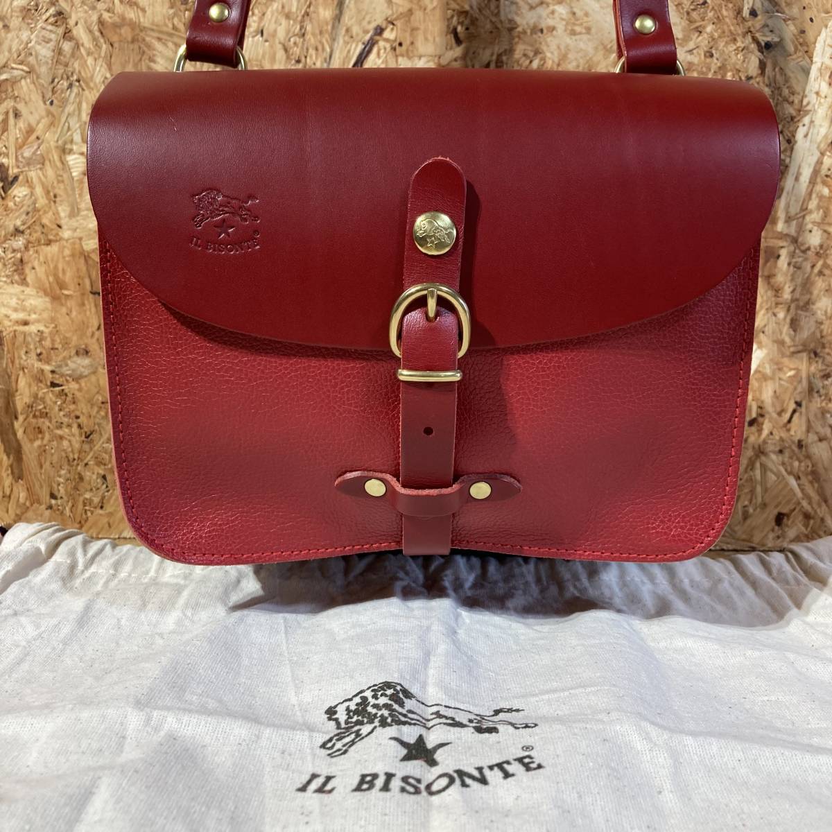 IL BISONTE レザー ショルダー バッグ ポシェット 保存袋拍卖