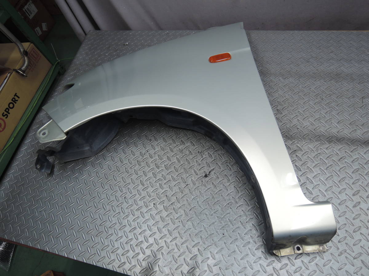 ・ UA-L950S MAX マックス Lスーパーセレクション 純正 【左/L】 フロント フェンダー フェンダーライナー付き T17 サイドマーカー D-0674拍卖