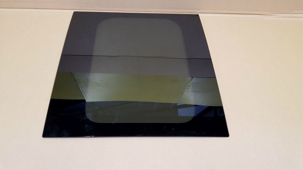 NV350 E26 キャラバン サイド ガラス 右 KS4E26拍卖