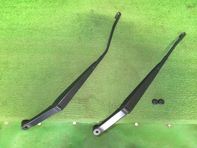 モコ DBA-MG33S フロントワイパーアーム 2本 左右セット拍卖