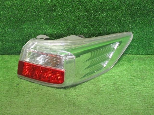 オデッセイ DBA-RB4 右テールライト 右テールランプ M S 4WD K24A NH731P拍卖