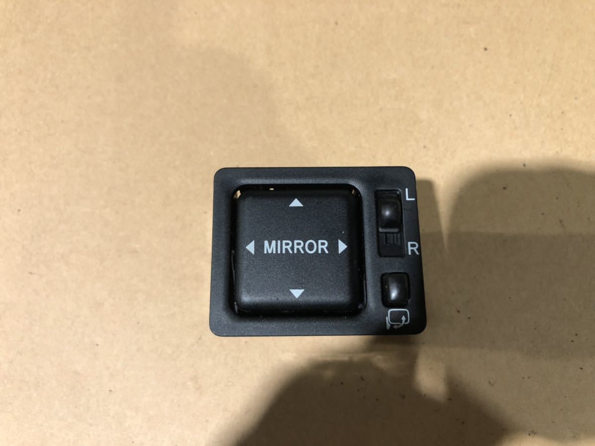 1890:ダイハツムーヴ L902S L900S ドアミラースイッチ拍卖