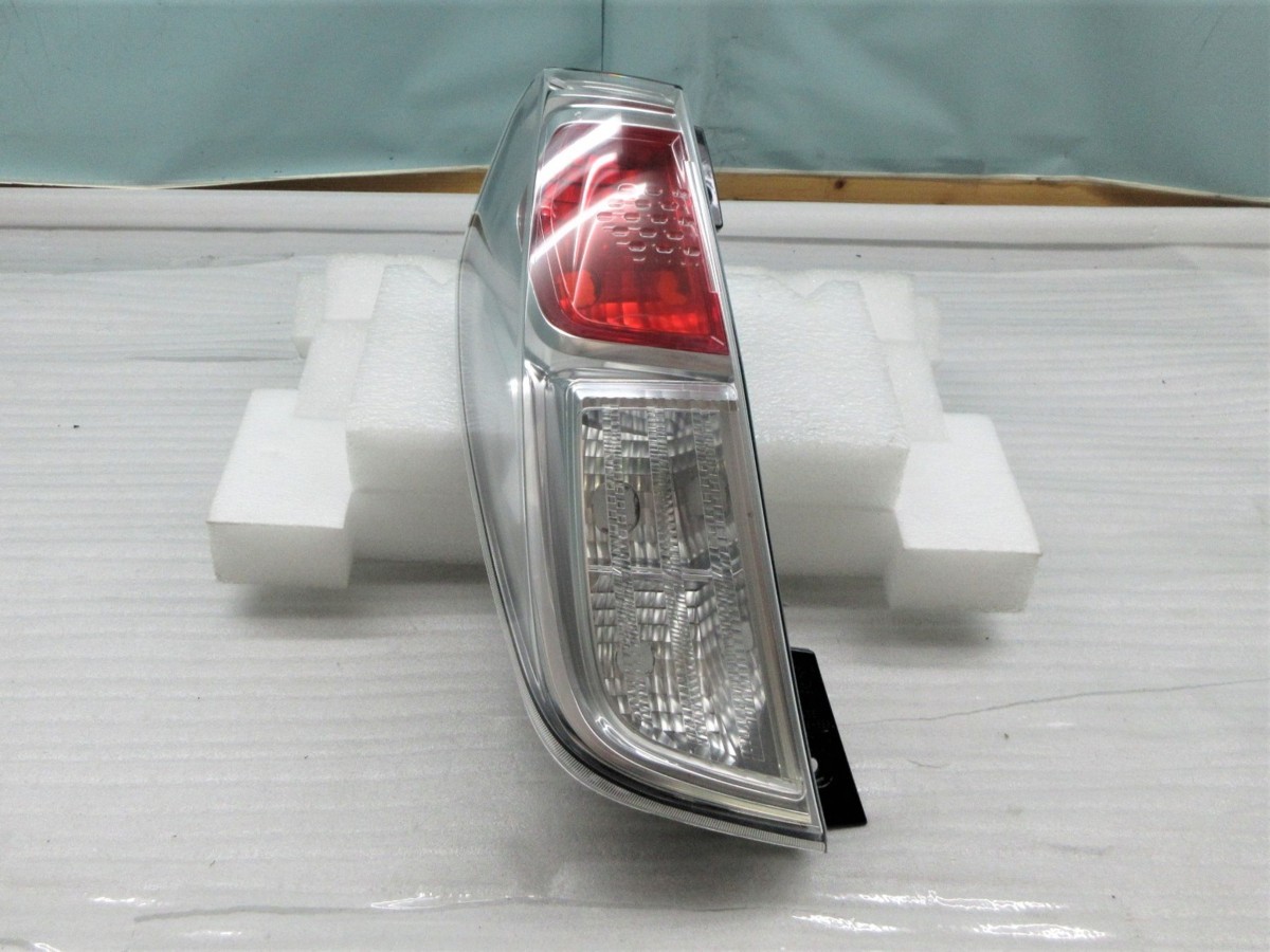 ◆ B21A デイズルークス DAYZ ROOX 前期 純正 左テールレンズ 26555-6A02D 1146-398拍卖