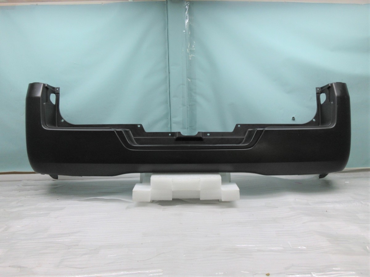 ◆ E26 NV350キャラバン NV350CARAVAN 純正 リアバンパー 85022-3XA0A 素地拍卖