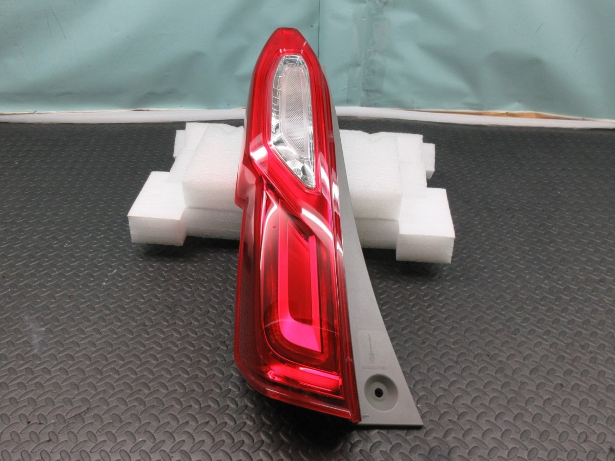 ◆ JF3 JF4 エヌボックス N-BOX 純正 左テールレンズ 33551-TTA-N01 33550-TTA-N116-M1拍卖