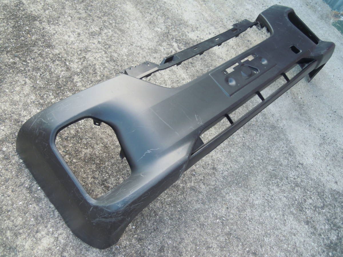 Q キャラバン NV350 E26 後期 純正 フロントバンパー 62022 5YE0H拍卖