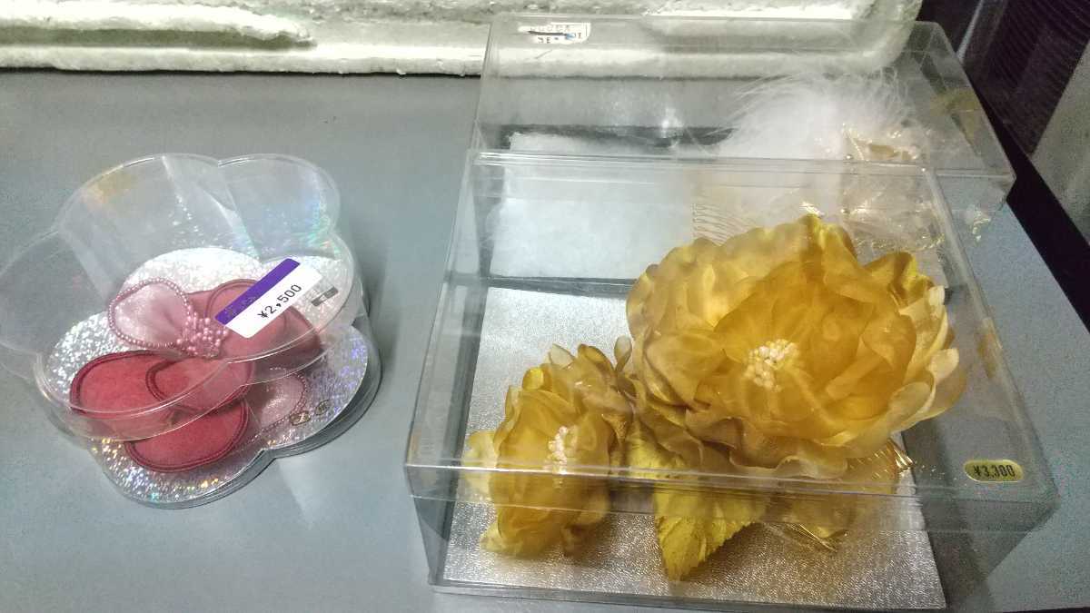 プリザーブドフラワー 髪飾り ドライフラワー 薔薇 コサージュ ブローチ拍卖