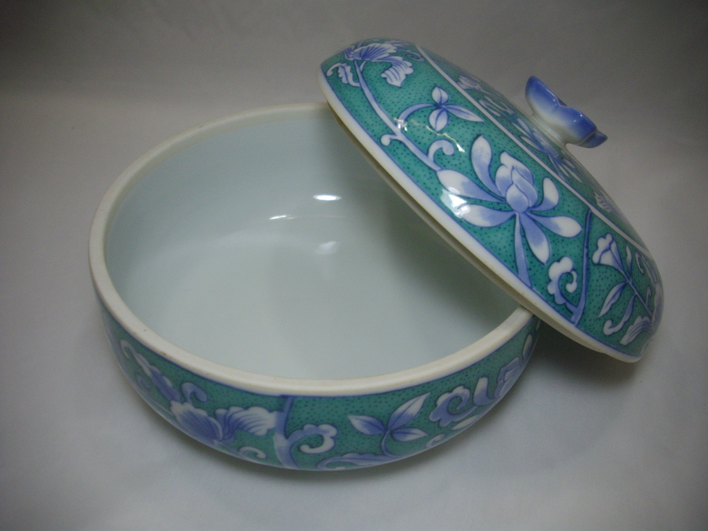 USED品 有田焼 彌乃為 蓋付 鉢 中盛器 陶器 和食器 レトロ 元箱無し拍卖