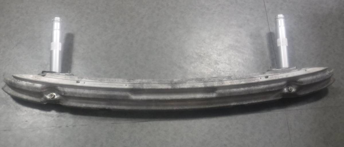 BMW5シリーズE39リアバンパー キャリア528iビーム525衝撃吸収ダンパーDD28リーンホース リインホース レインフォース リヤバンパー裏ホース拍卖