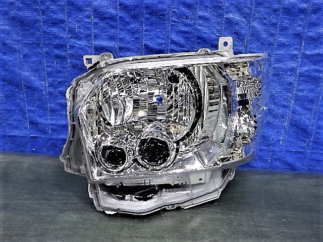 1894 ハイエース 200 後期 4型 5型 6型 左ライト LED 26-137 純正品 美品拍卖