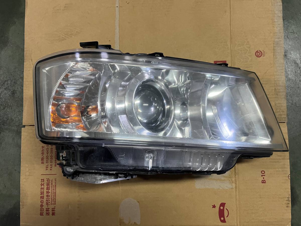 マツダ AZワゴン カスタムスタイル MJ22S 純正 HID ヘッドライト ヘッドランプ 右側 運転席側 照明【MAZDA MH22S スティングレー拍卖