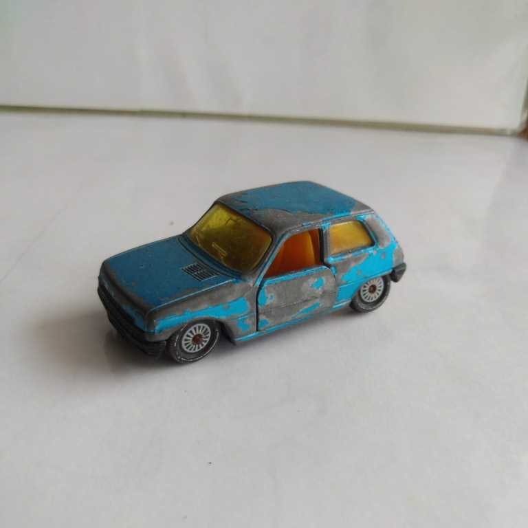 ■約40年前 西ドイツ製 ルノーサンク RENAULT5 ミニカー 車 ハッチバック当時物2■おまけ食玩昔昭和レトログリコ古い当時森永拍卖