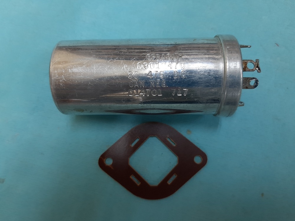 即決あり■稀少■80uf 475V ブロック電解コンデンサ SPRAGUE(スプラグ) 中古品 ベーク板(傷あり)付き拍卖