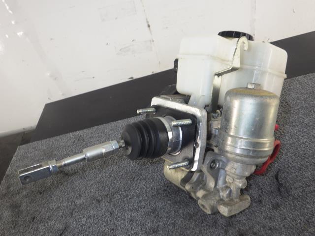 FJクルーザー CBA-GSJ15W ブレーキマスターASSY拍卖