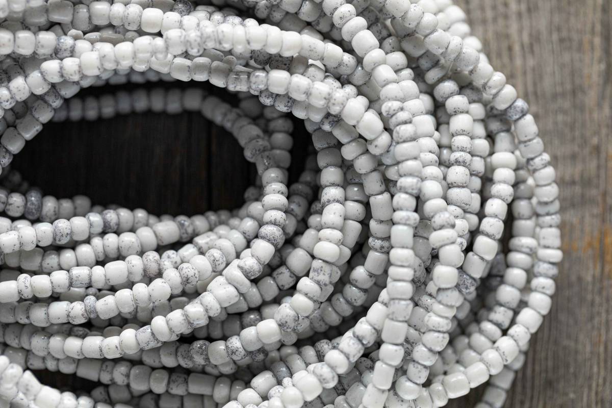 *Java Seed grass beads拍卖